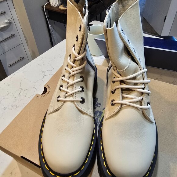 Dr Martens Jadon III Parchment Beige Pisa Leather Platform Combat Boots Size 10 - Picture 4 of 8